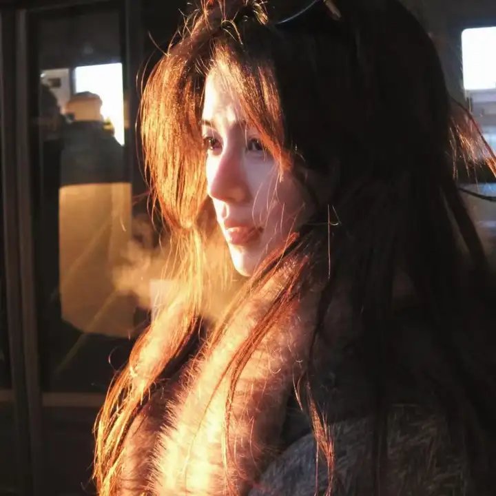 两个玛吉·摩尔